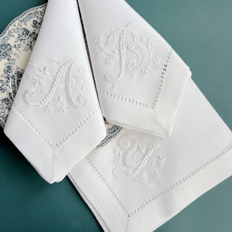 Serbet Bordir Monogram Huruf P - Monogrammed Handkerchief ulasan dan harga